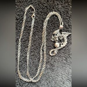 Stainless steel Mens Dragon Pendant with 24’” claw clasp chain